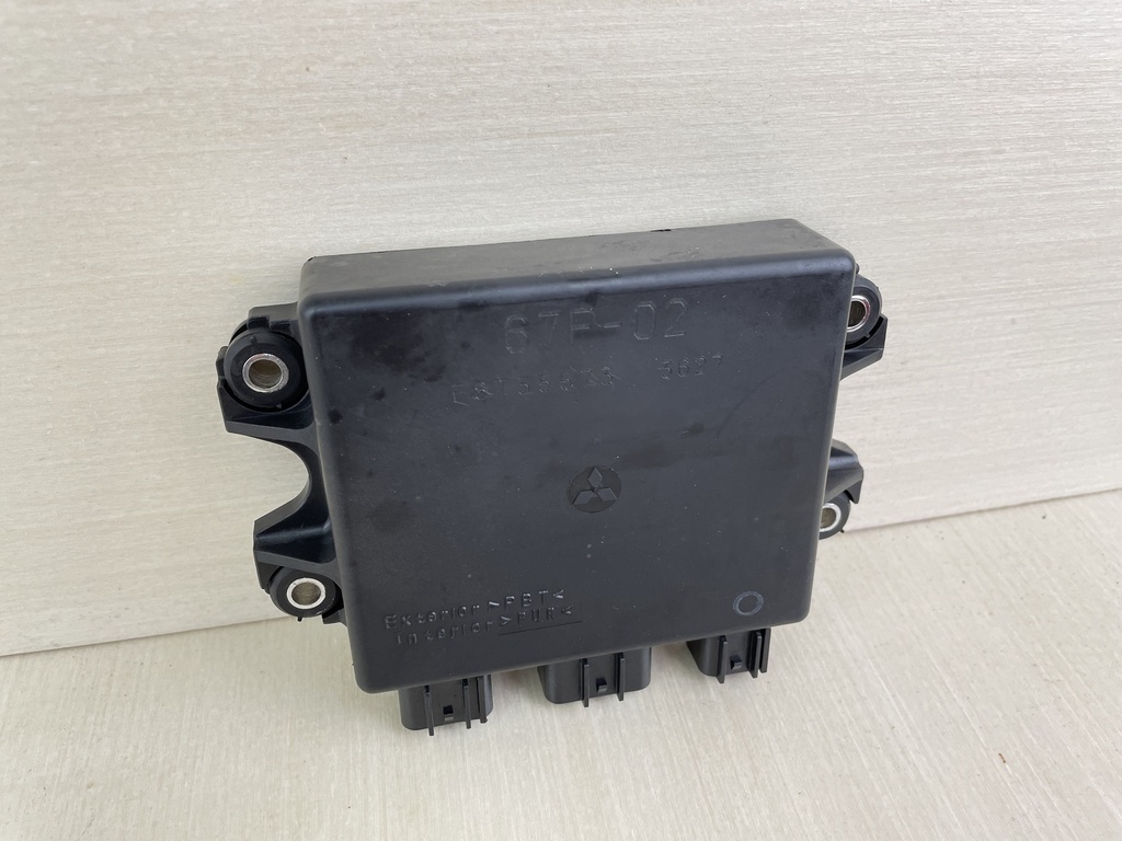 03-04 Yamaha 80 90 100 HP 4 Stroke Outboard C.D.I CDI Unit Assembly 67F-85540-02-00