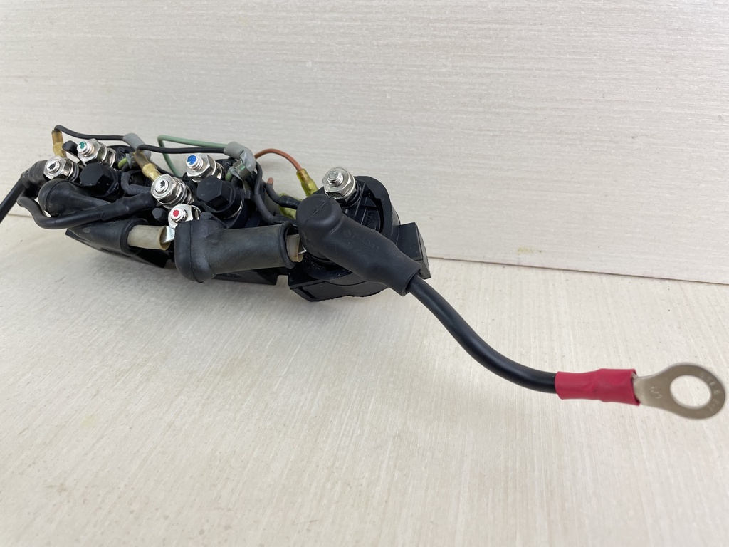 99-04 Yamaha 75 80 90 100 HP 4 Stroke Outboard Trim Tilt Relay 6E5-8195B-01-00