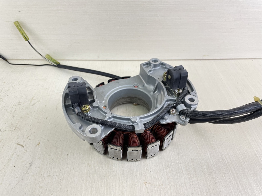02-04 Yamaha 75 80 90 100 HP 4 Stroke Outboard Pulser Base Stator Assembly 67F-85560-01-00