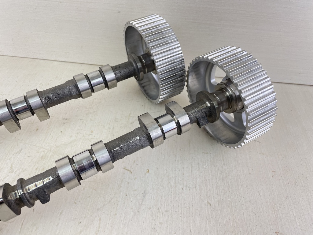 2004 Yamaha 90HP 4 Stroke Outboard Camshaft 1 & 2 W/ Driven Gears 