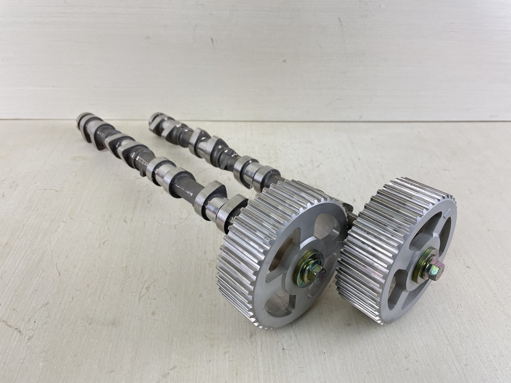 2004 Yamaha 90HP 4 Stroke Outboard Camshaft 1 & 2 W/ Driven Gears 