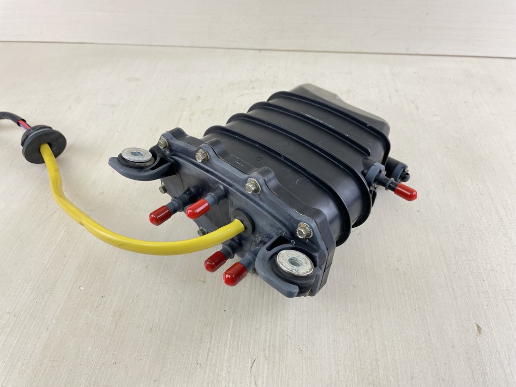 Mercury 135 150 175 HP L4 Verado FSM Fuel Supply Module VST 880596T05