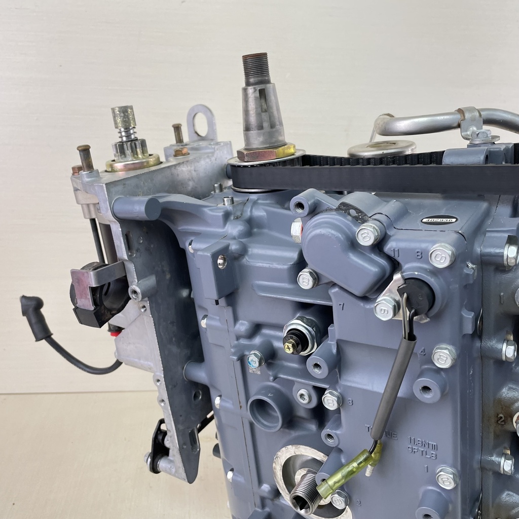 02-05 Yamaha 60HP 4 Stroke Outboard Powerhead Crankcase Assembly Long Block