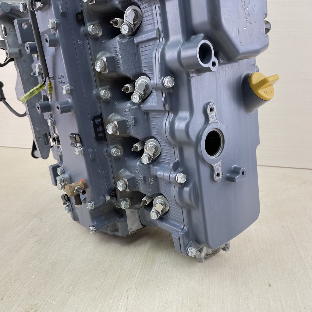 02-05 Yamaha 60HP 4 Stroke Outboard Powerhead Crankcase Assembly Long Block