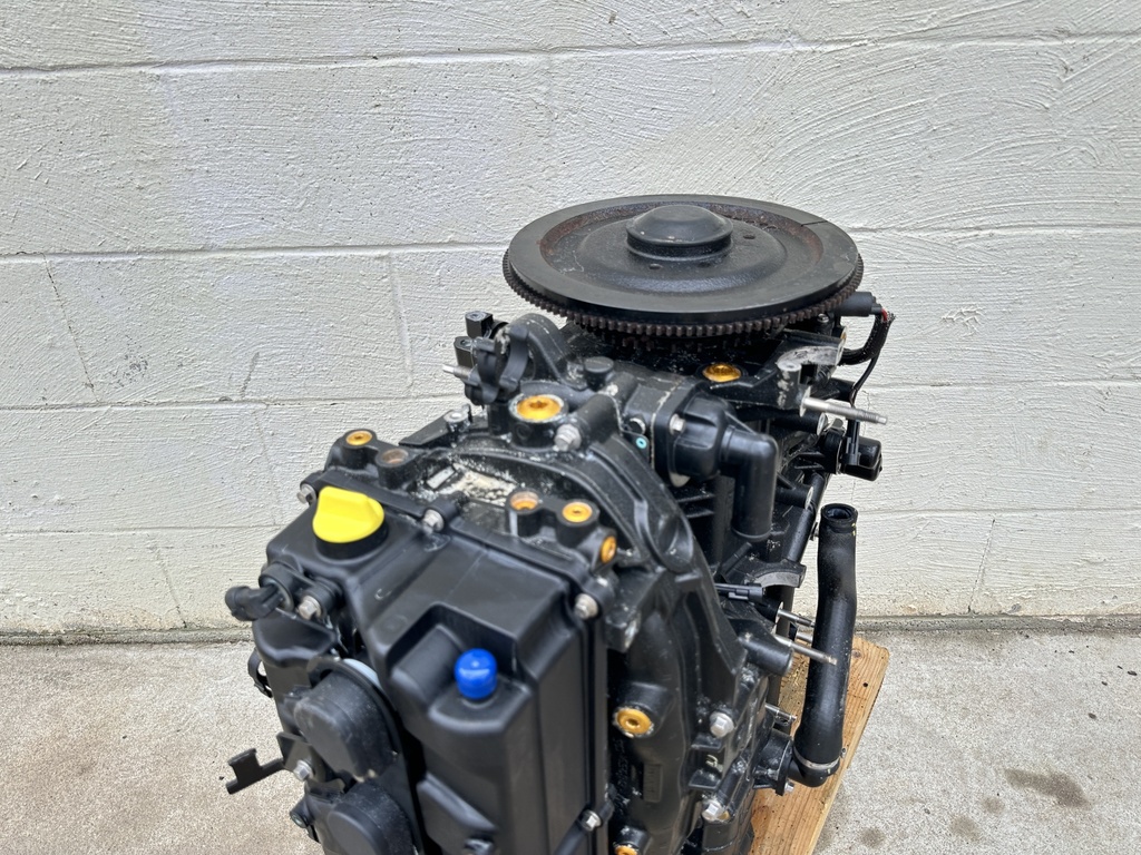 896499A07 Mercury Verado 135 150 175 200 HP L4 Powerhead Crankcase Long Block Assembly