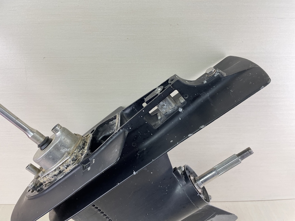 Mercury 75 90 115 4 Stroke Outboard 20" Carb Lower Unit 2.33 9011J29 