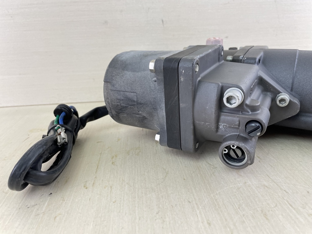 Suzuki DF 60 70 90 115 HP 4 Stroke Outboard Power Trim Tilt Unit Assembly 