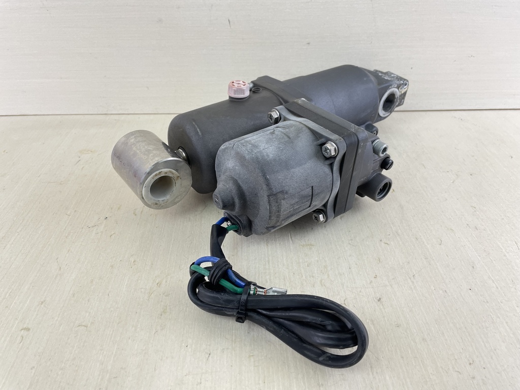 Suzuki DF 60 70 90 115 HP 4 Stroke Outboard Power Trim Tilt Unit Assembly 