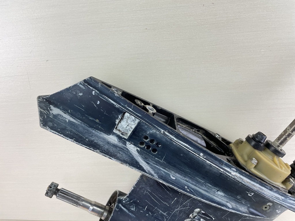 2004 + Evinrude Etec 40 50 60 HP Outboard 20" Lower Unit Gear Case 5009330