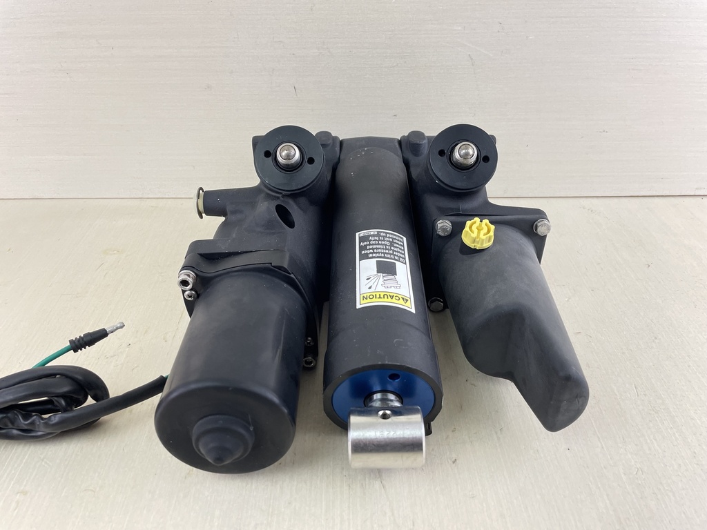 2012 Mercury 150HP Verado Outboard Power Trim Tilt Unit Assembly 855998A07