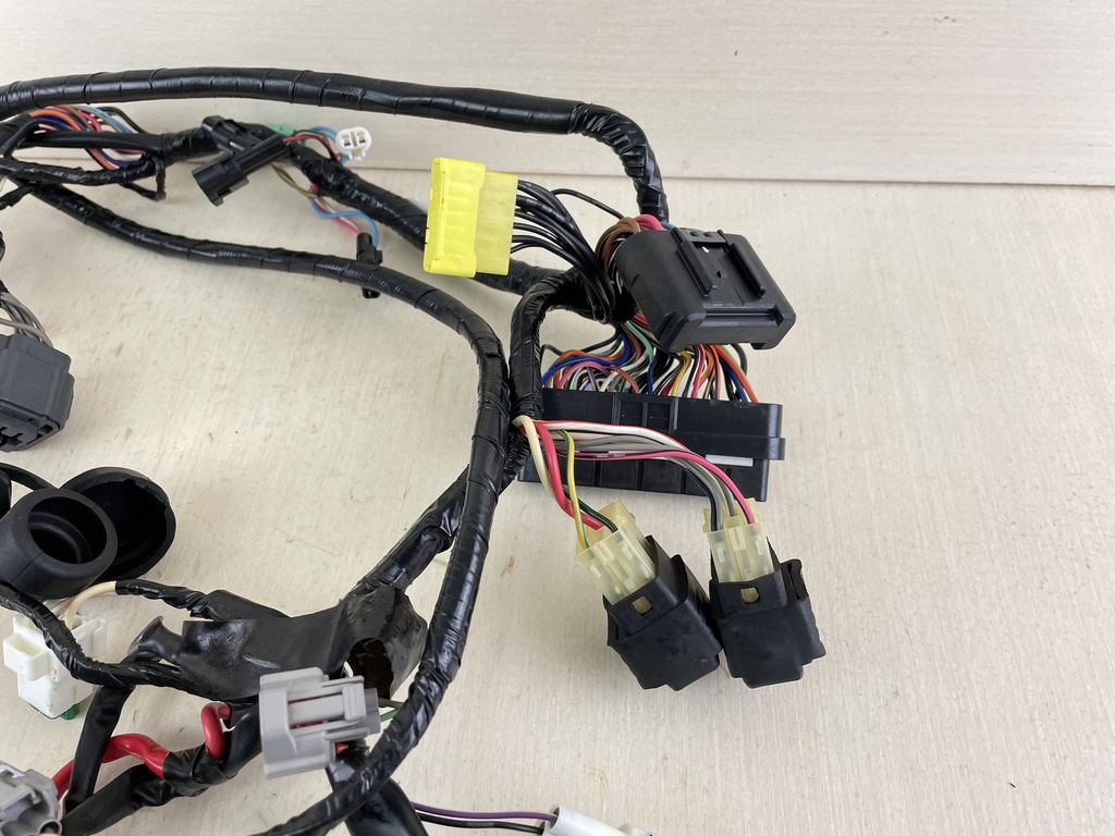 05-07 Suzuki 90 100 115 140 HP 4 Stroke Engine Wire Harness 36610-90J50 