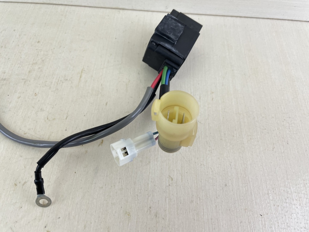 Suzuki Outboard 4 Stroke Power Trim Tilt PTT Relay Assembly 38410-93J11