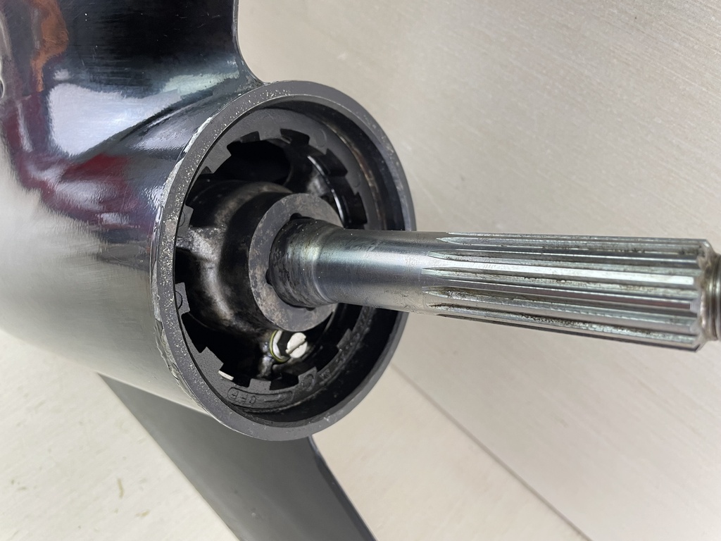 Mercury 135 150 175 200 HP L4 Verado 25" XL Lower Unit Gear Case Standard 880686T24