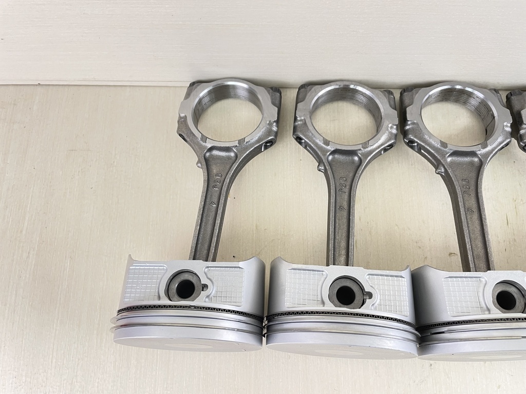 04 + Suzuki DF 225 250 HP 4 Stroke Outboard Piston Connecting Rod Set 12111-93J02-0B0
