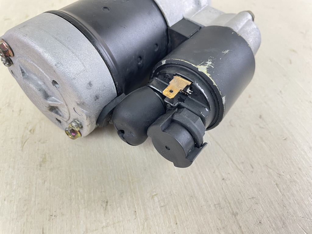 2004 Suzuku DF 225 250 HP 4 Stroke Outboard Starter Motor 31100-96J02