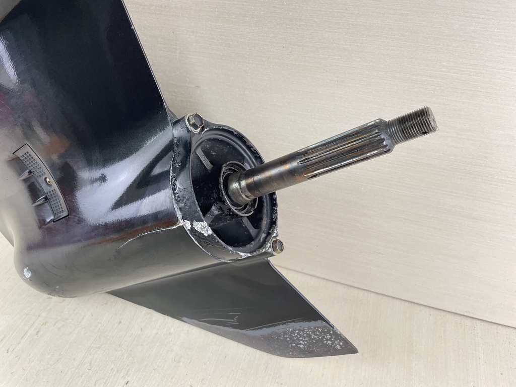 2004 Suzuki 250HP 4 Stroke Outboard Lower Unit Gear Case 55110-93J20-0EP