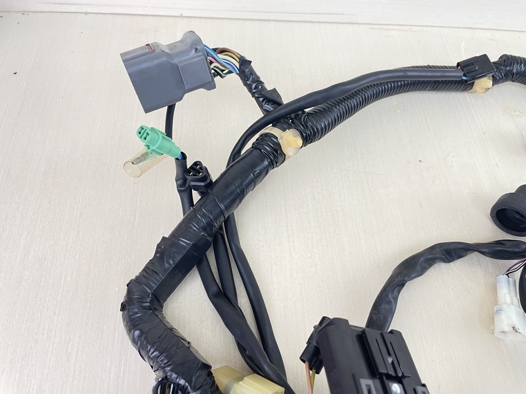 2004 Suzuki DF 250 HP 4 Stroke Outboard Engine Wire Harness 36610-93J41