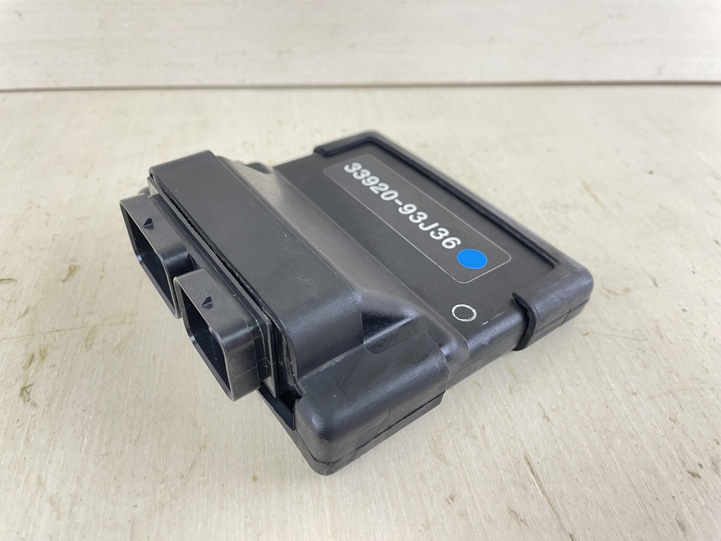 2004 Suzuki DF 250 HP 4 Stroke Outboard Engine Control Unit ECU 33920-93JC1