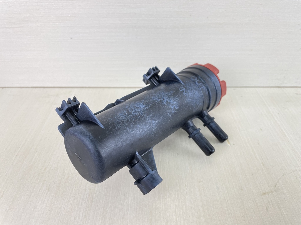 Mercury 135 - 300 HP Verado 4 Stroke Outboard Fuel Filter Assembly Housing 892242T