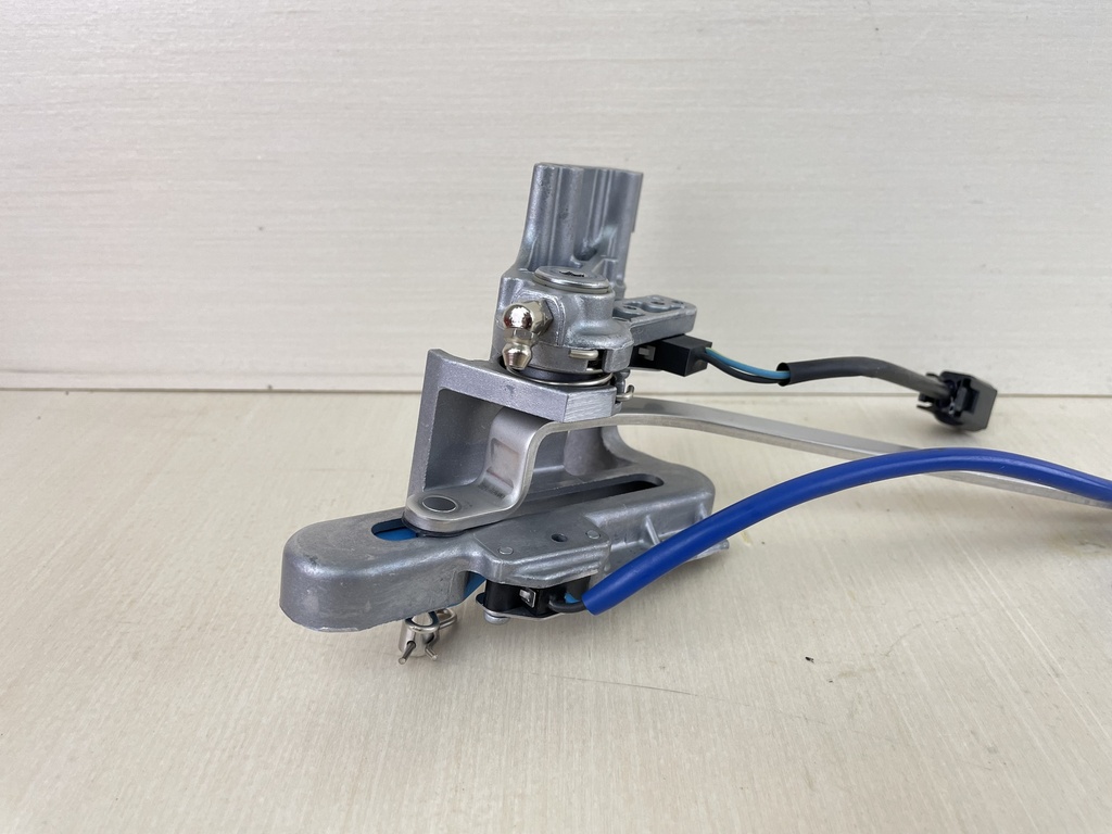 2011 Yamaha 150HP 4 Stroke Outboard Switch & Bracket Assembly 69J-8259F-00-00