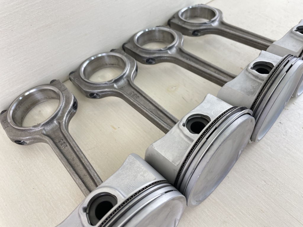 11-22 Yamaha 150HP 4 Stroke Piston & Connecting Rod Set 63P-11631-10-93