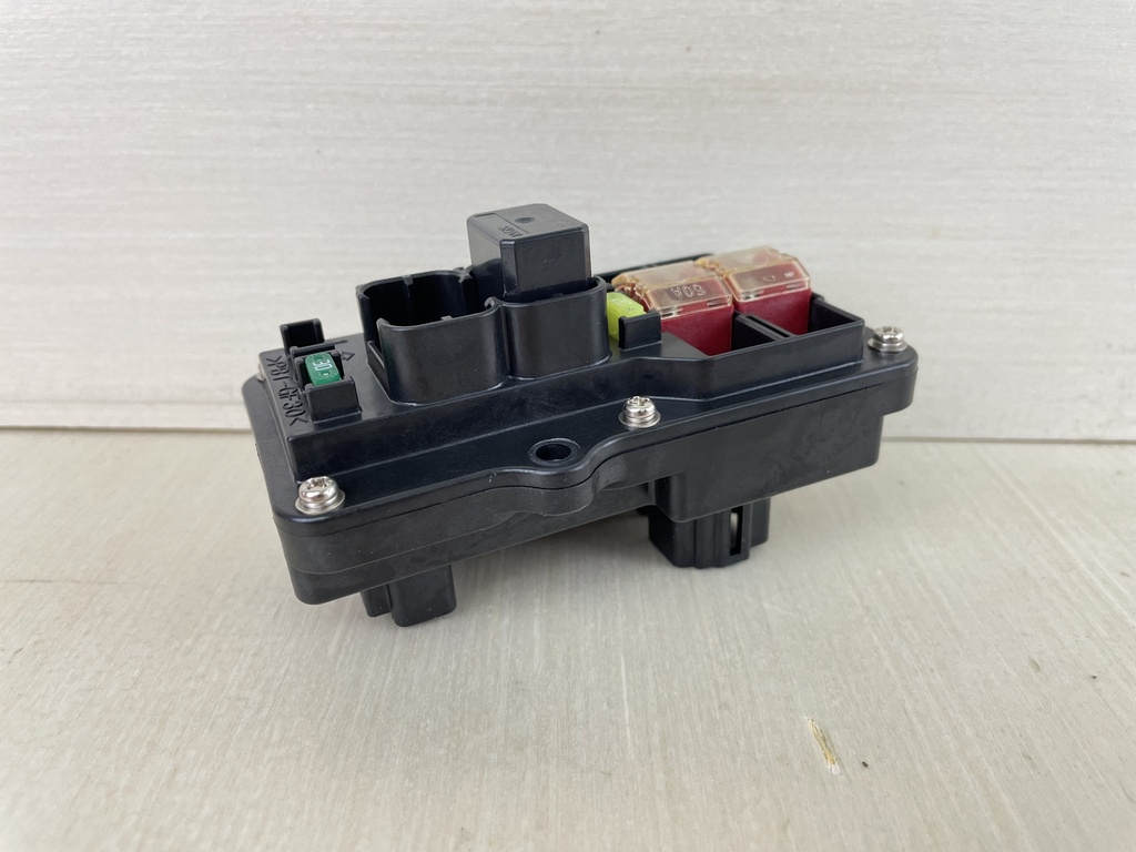 04-14 Yamaha 150HP 4 Stroke Outboard Fuse Box Assembly 63P-82170-00-00