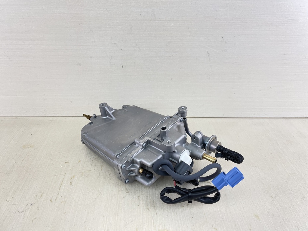 2011 Yamaha 150HP 4 Stroke Outboard Float Chamber Assembly VST 63P-14180-02-00