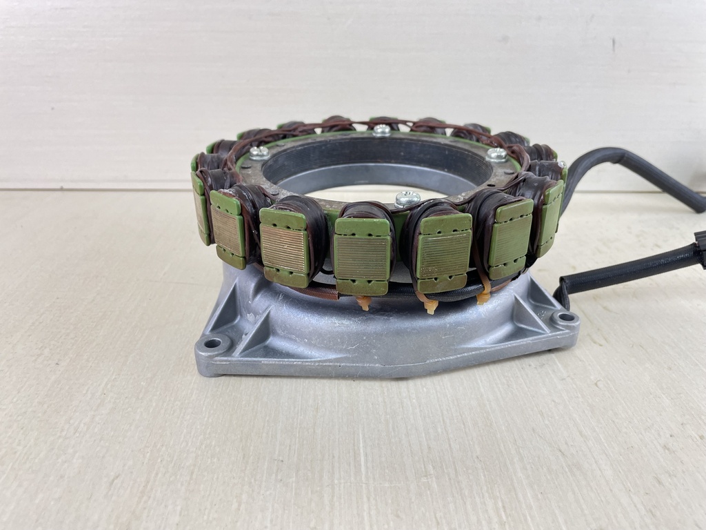 2004 + Yamaha 150HP 4 Stroke Outboard Stator & Base Assembly 63P-81460-00-00