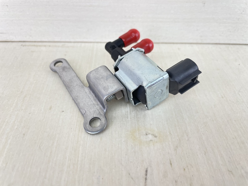 Yamaha 4 Stroke Outboard Solenoid Valve Assembly 6C5-86120-00-00