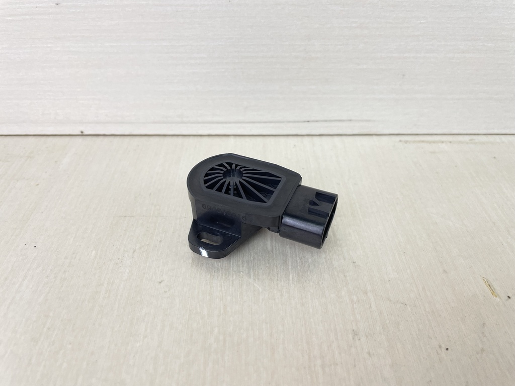 2011 Yamaha 150HP 4 Stroke Outboard Throttle Position Sensor 6S1-85885-00-00