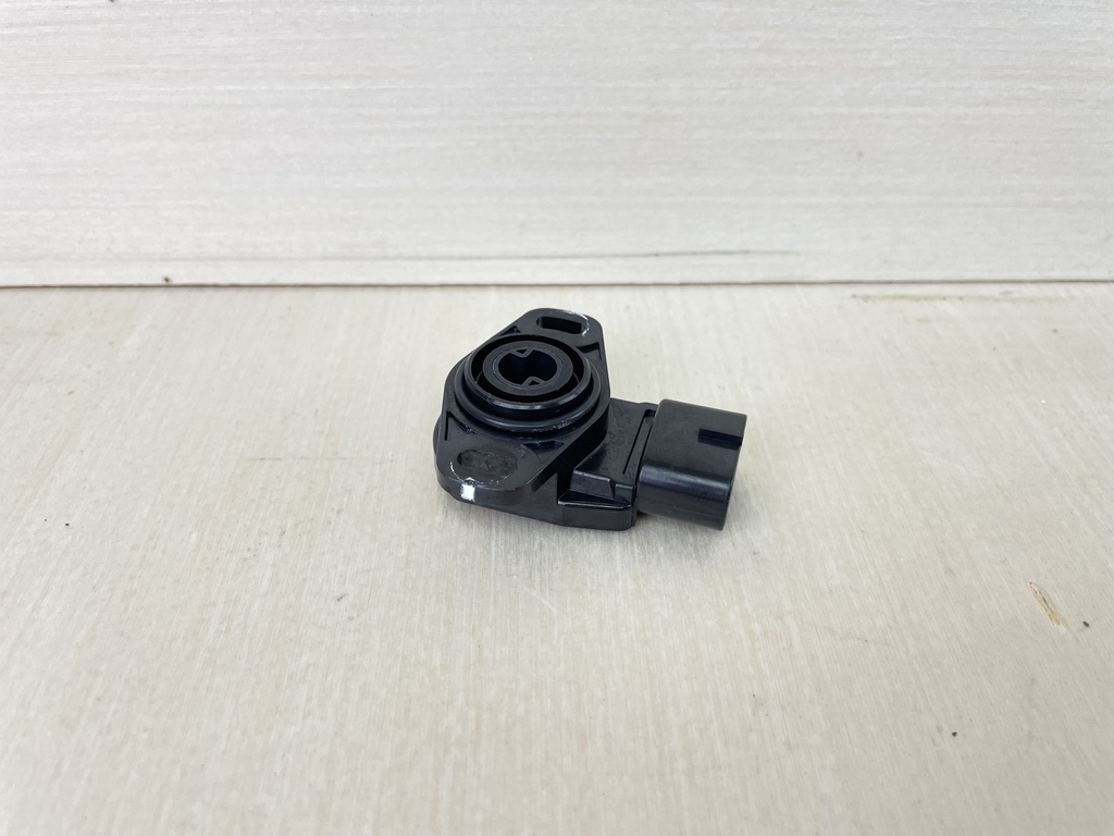 2011 Yamaha 150HP 4 Stroke Outboard Throttle Position Sensor 6S1-85885-00-00