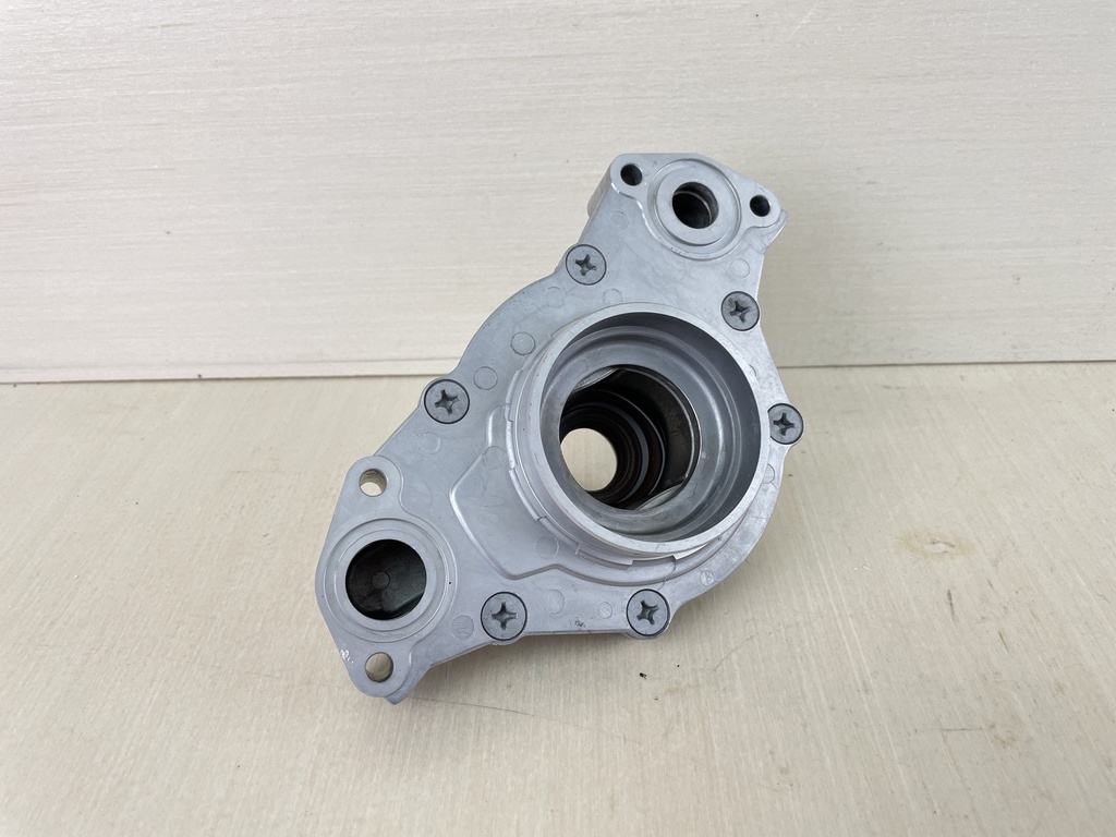 2011 Yamaha 150HP 4 Stroke Outboard Oil Pump Assembly 63P-13300-02-00