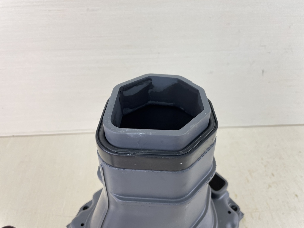 2011 Yamaha 150HP 4 Stroke Outboard Exhaust Muffler 63P-14711-01-9S