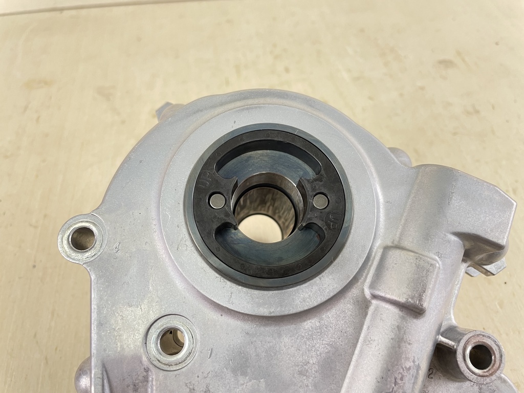 Mercury 135 150 175 HP L4 Verado Outboard Oil Pump Assembly 892894T04