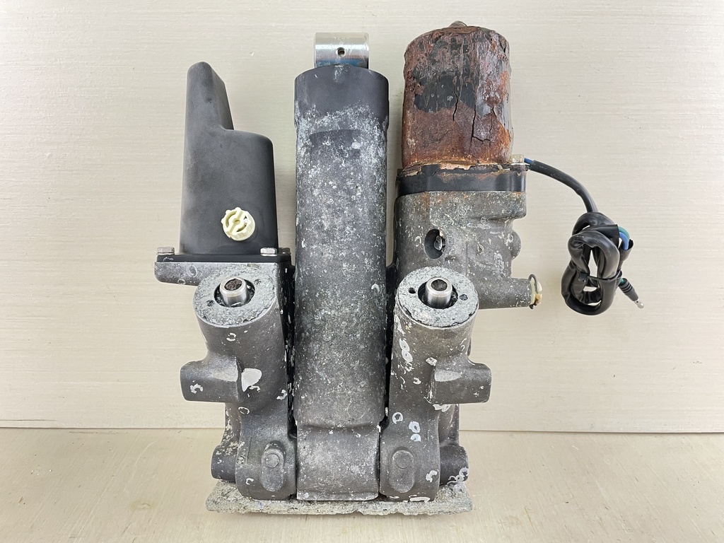 Mercury 135 - 250 HP Outboard Power Trim Tilt Unit Assembly 855998A07