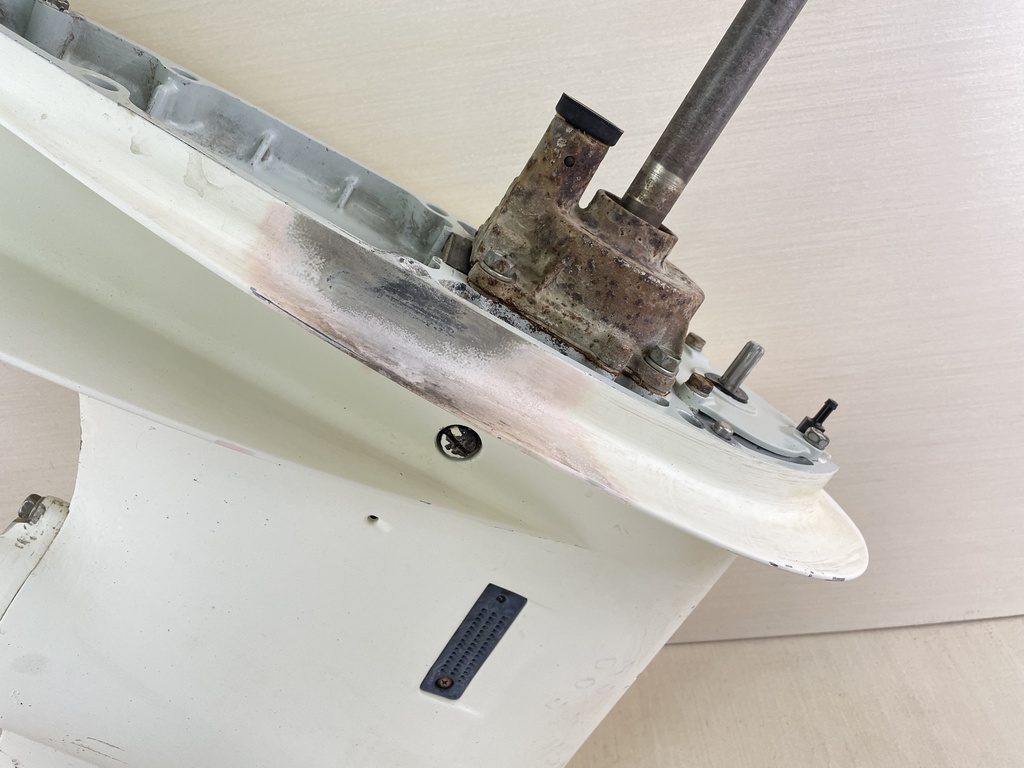 2003 Suzuki 140HP 4 Stroke Outboard 20" Lower Unit Gear Case RH 55100-90803-0EP