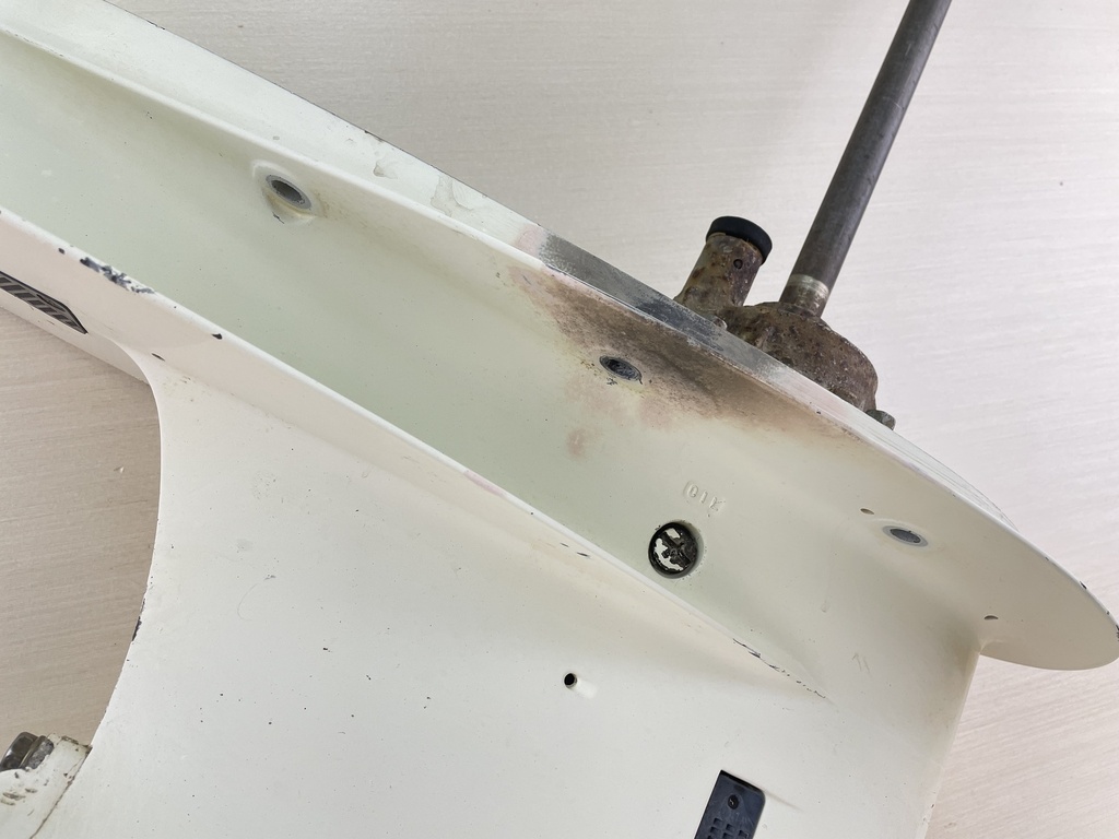 2003 Suzuki 140HP 4 Stroke Outboard 20" Lower Unit Gear Case RH 55100-90803-0EP