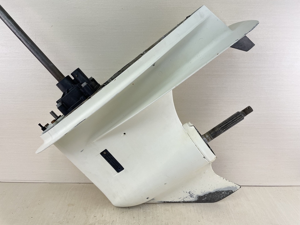 2001-11 Suzuki 115HP 4 Stroke Outboard 20" Lower Unit Gear Case - Good Condition