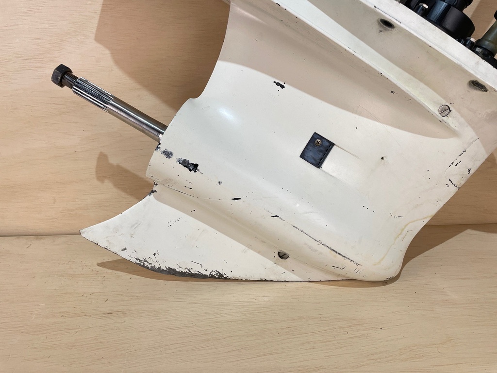 2002 Evinrude Ficht 200HP 25" Shaft Lower Unit Gear Case Magnum 1 Standard Rotation