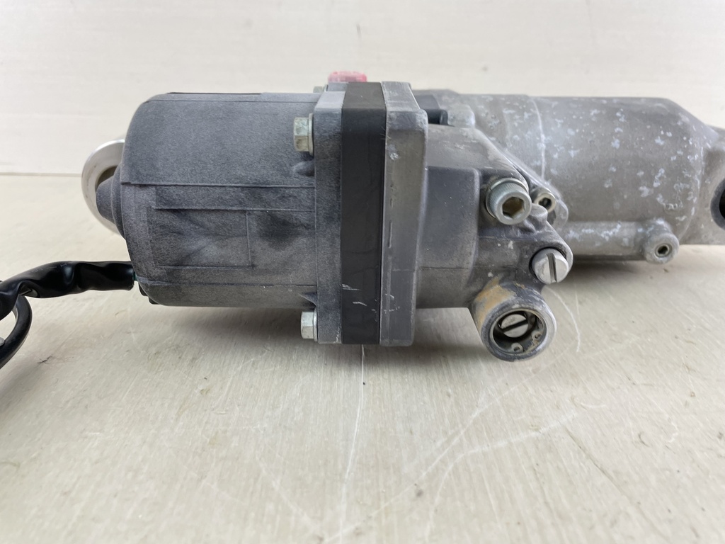 Johnson Evinrude Suzuki DF 70 90 115 HP Outboard Engine Tilt Trim Unit Assembly