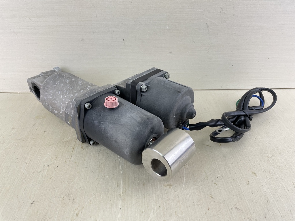 Johnson Evinrude Suzuki DF 70 90 115 HP Outboard Engine Tilt Trim Unit Assembly