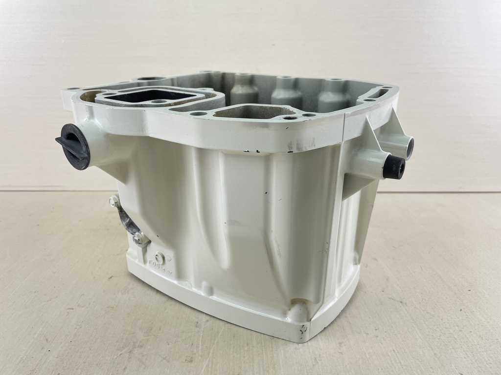 2003 Suzuki 140HP DF140 4 Stroke Outboard Oil pan Assembly 11501-90J04-0EP