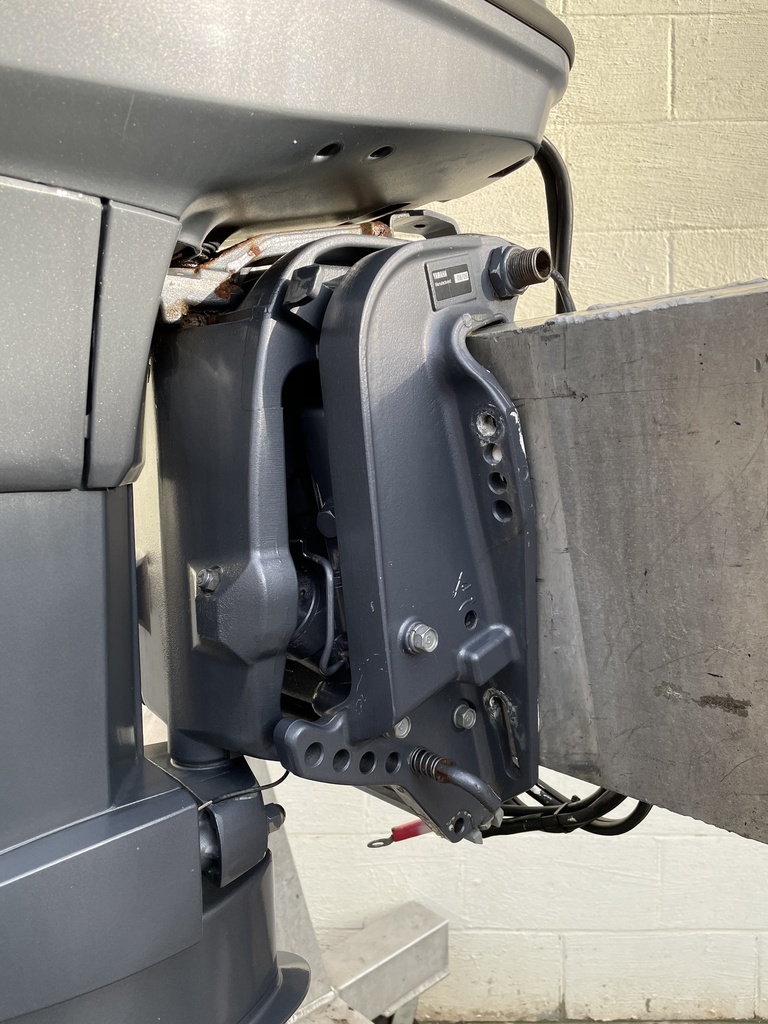 2007 Yamaha 90HP 2 Stroke Outboard W/ 20" Shaft Carbureted - Good Condition