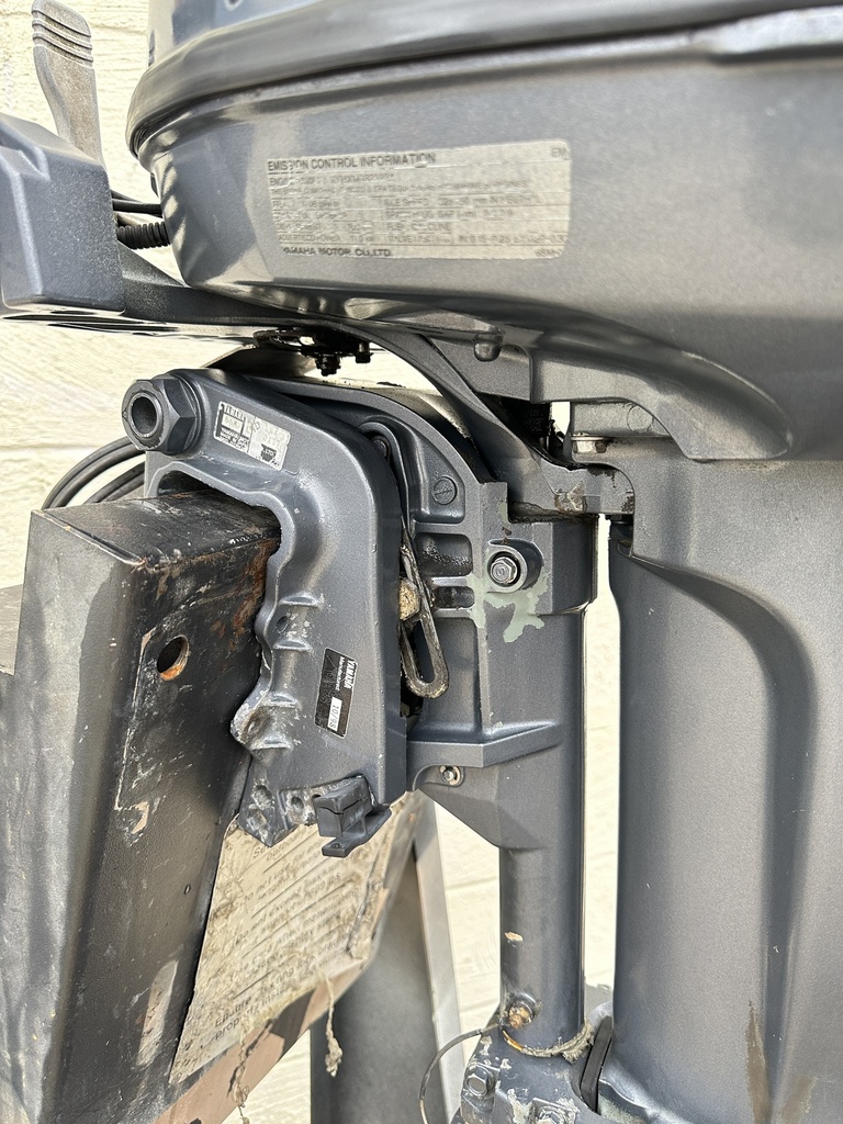 Yamaha 15HP 4 Stroke Outboard W/ 20" Shaft W/ Tiller Handle