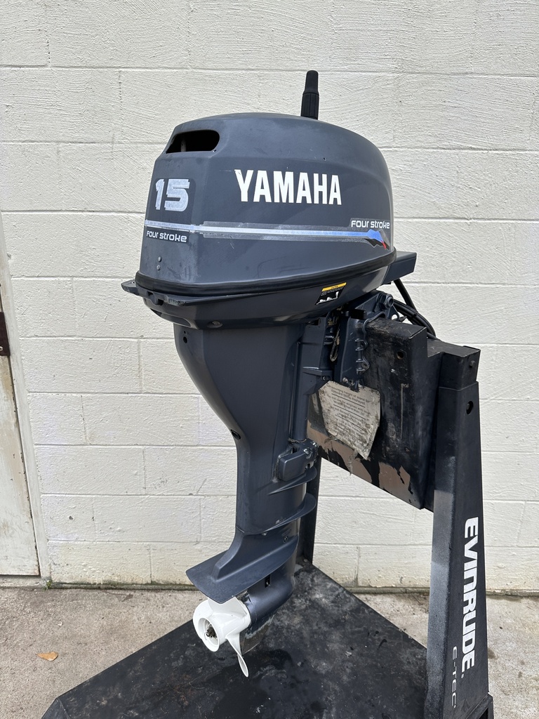 Yamaha 15HP 4 Stroke Outboard W/ 20" Shaft W/ Tiller Handle