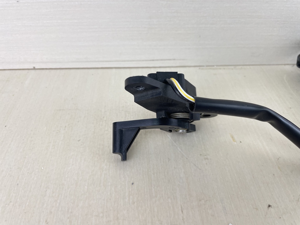 Suzuki 4 Stroke Outboard 34801-99E04 Trim Sender Assembly Unit Sensor