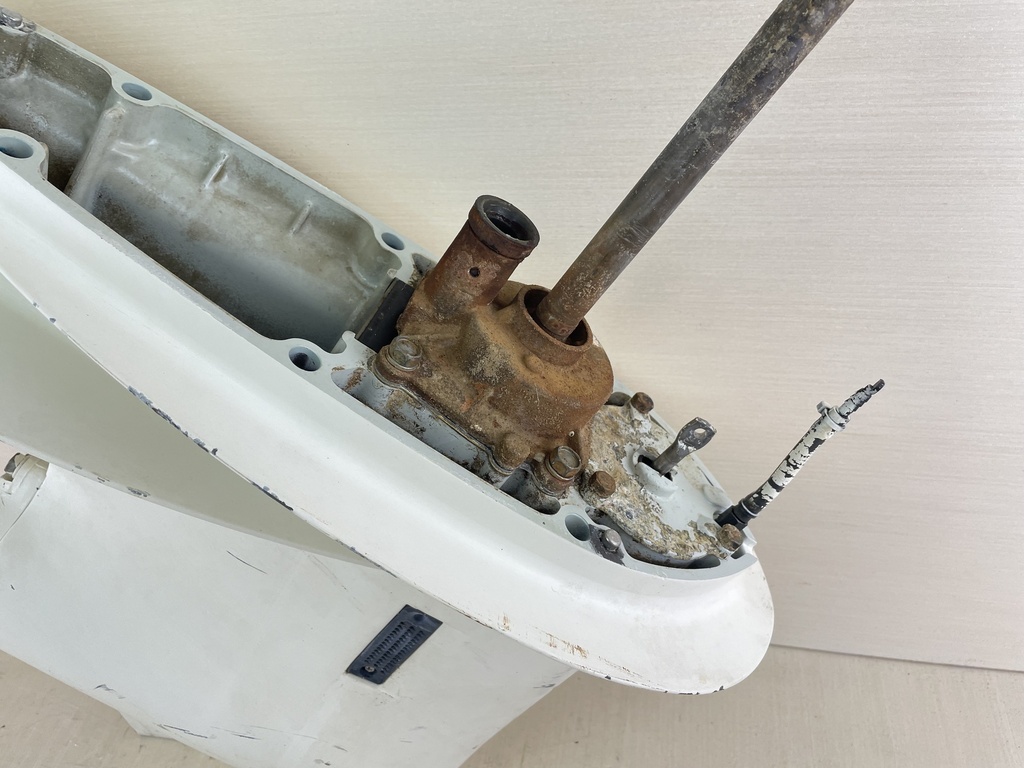 2001 - 2009 Suzuki DF 60 70 HP 20" Long Lower Unit Gear Case OEM