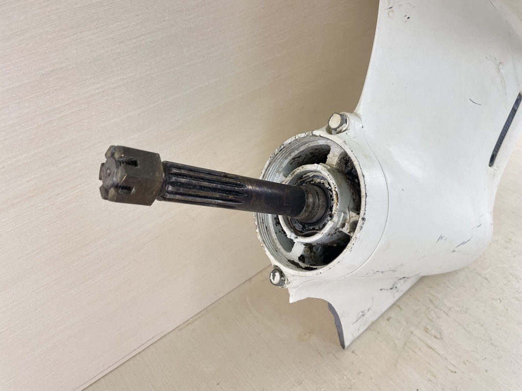 2001 - 2009 Suzuki DF 60 70 HP 20" Long Lower Unit Gear Case OEM