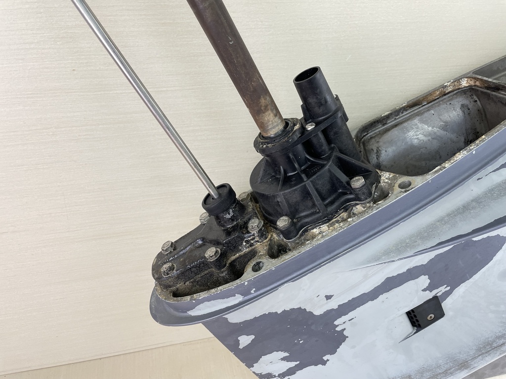 5004632 Evinrude Johnson 1995-2005 20" Lower Unit Gear Case V4 90 115 HP