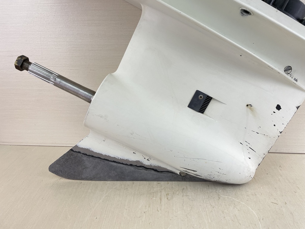 93-2005 Evinrude Johnson 150 175 HP Outboard 25" Lower Unit Gear Case 5009308